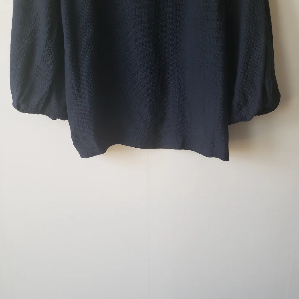 J crew collection women's 100% silk jacquard keyhole blouse size 00 long sleeve‎